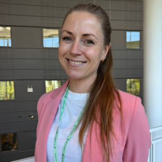 https://www.hrnorge.no/assets/images/employees/Kathrine-Larsen_insta.png